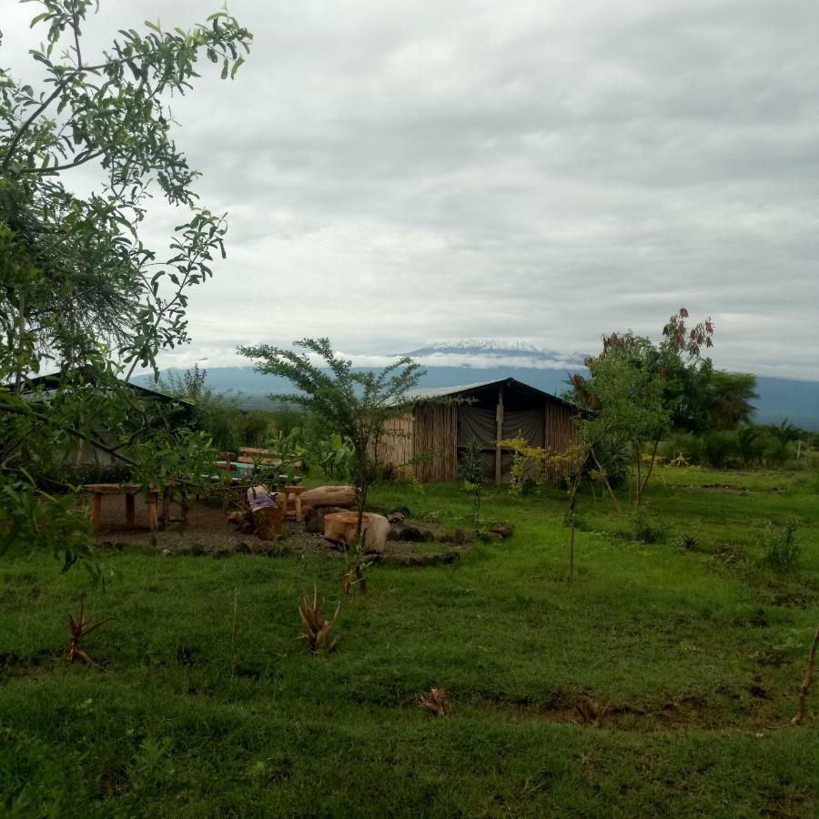 We4Kenya Guesthouses Amboseli Exterior foto